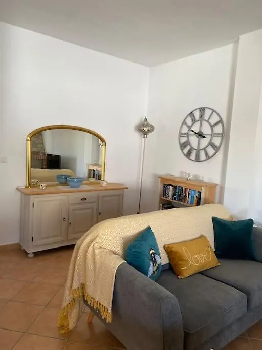 Holiday home Lovely Home With Heated Pool & Countryside Views Near Sedella, Andalucia