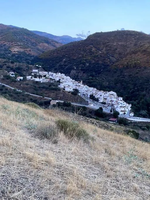 Lovely Home With Heated Pool & Countryside Views Near Sedella, Andalucia Holiday home
